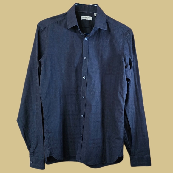 β¨ Vintage Elegance Burberry London Button Down Shirt β¨ - Picture 3 of 8